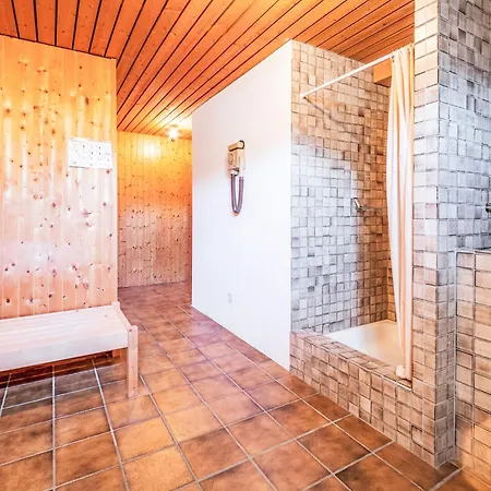 Apartment Cocoon-Laax By Interhome לאקס